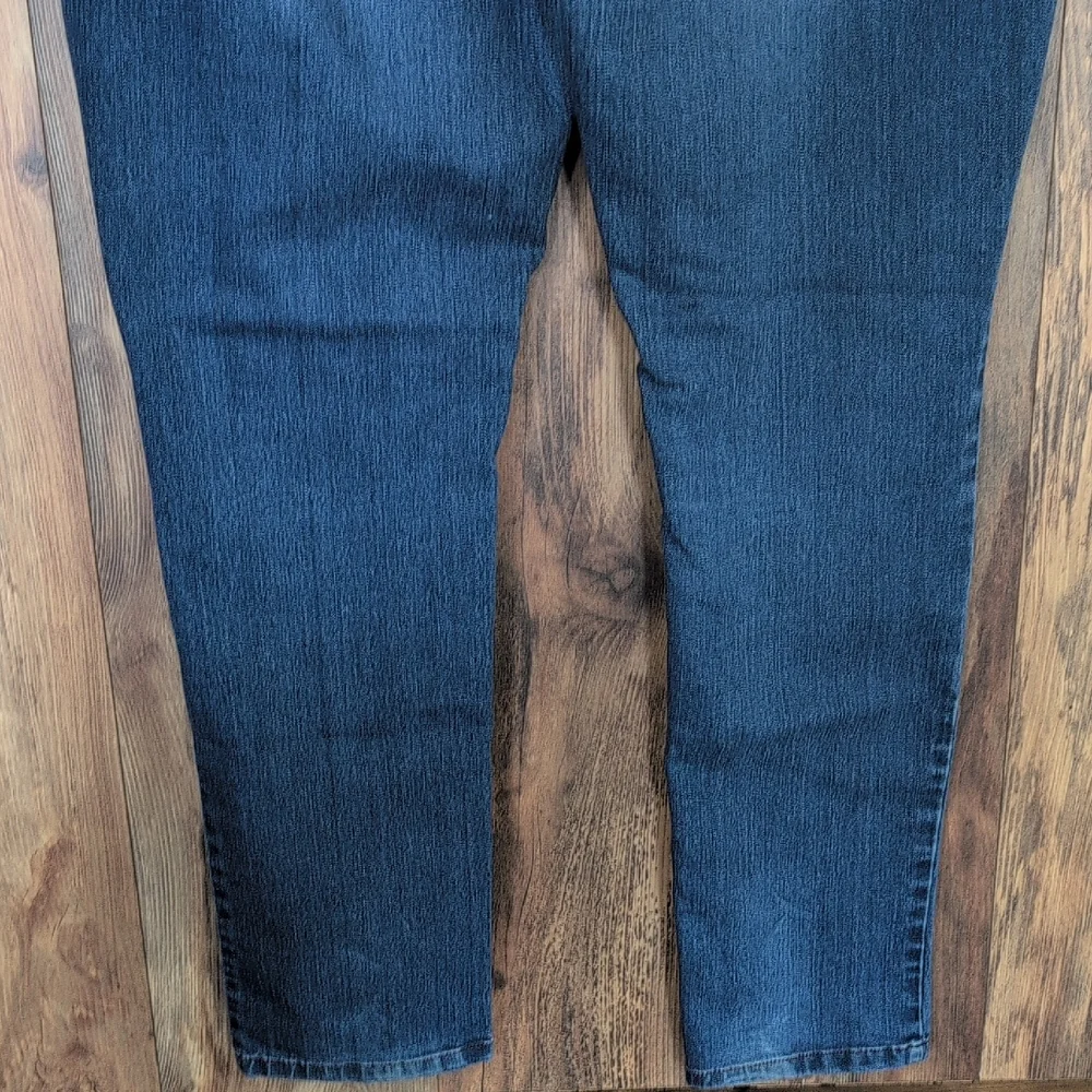 Massimo Women's Skinny Premium Denim Jeans Fit 4 Size 18                    C214